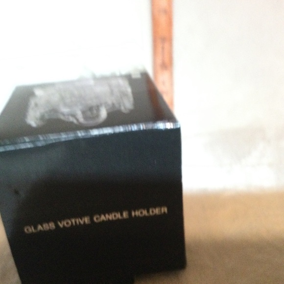 ⭐️ 2 glass votive Candle Holders - Picture 4 of 5